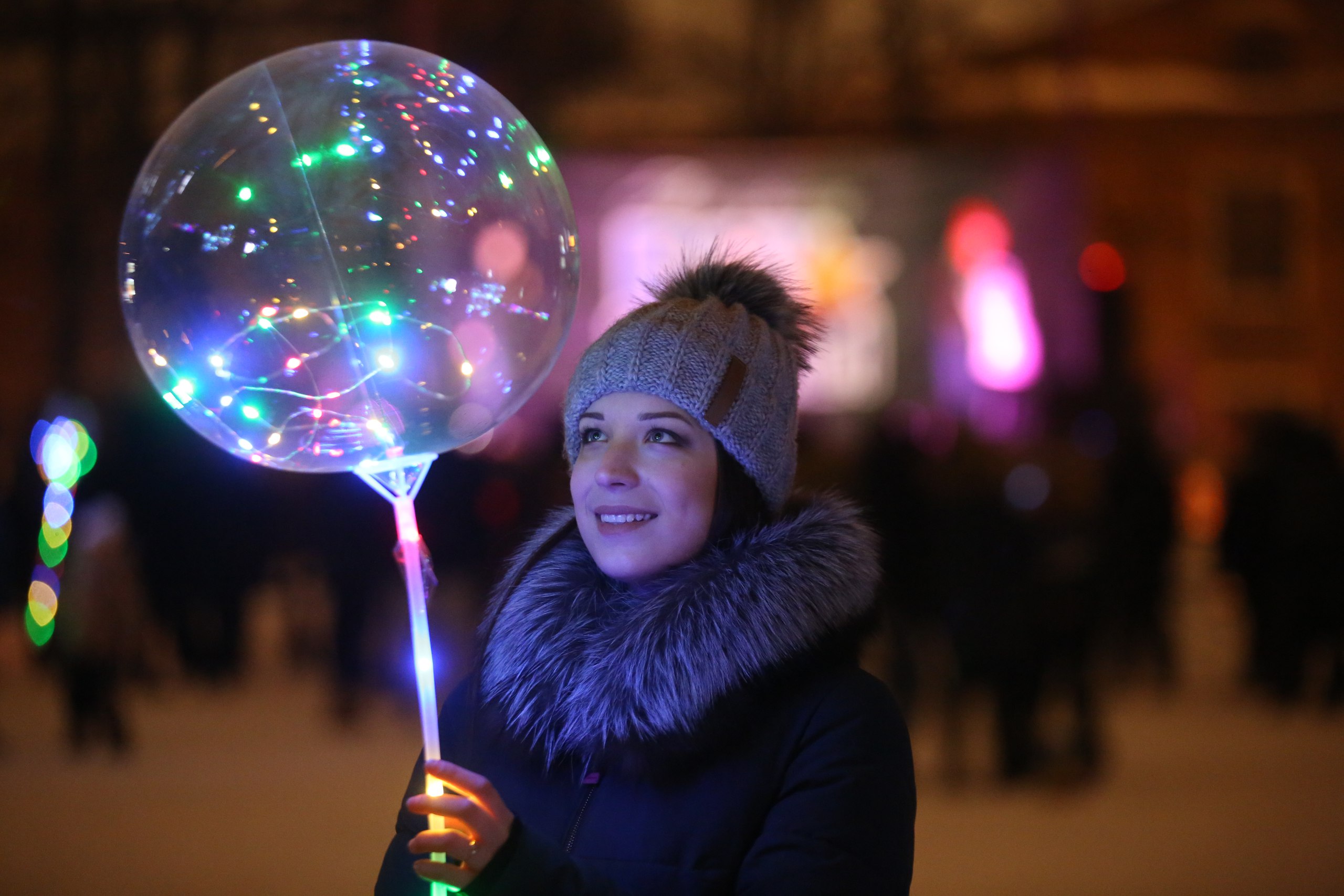 Фестиваль волшебных шаров в парке имени Бабушкина в Санкт-Петербурге